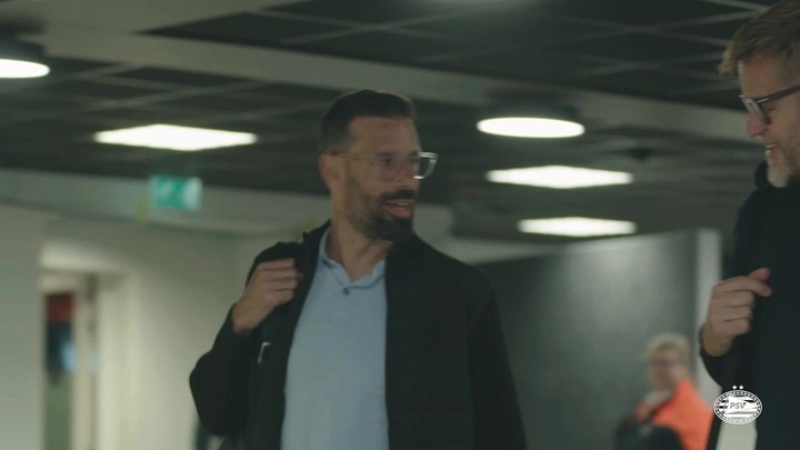 VÍDEO: el primer título de Van Nistelrooy como entrenador, desde dentro
