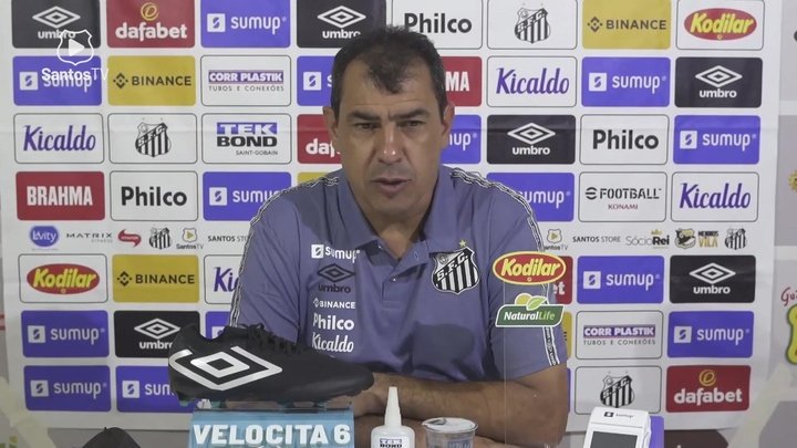 VÍDEO: Carille explica escolha por Léo Baptistão em derrota para o Mirassol