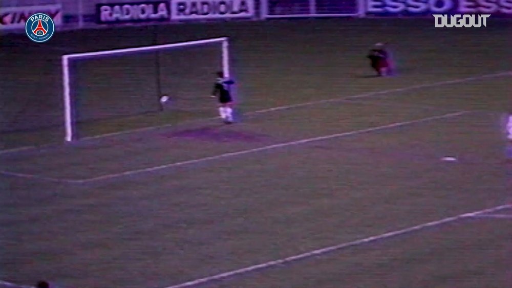 Quelques buts de Carlos Bianchi avec le Paris Saint-Germain. DUGOUT