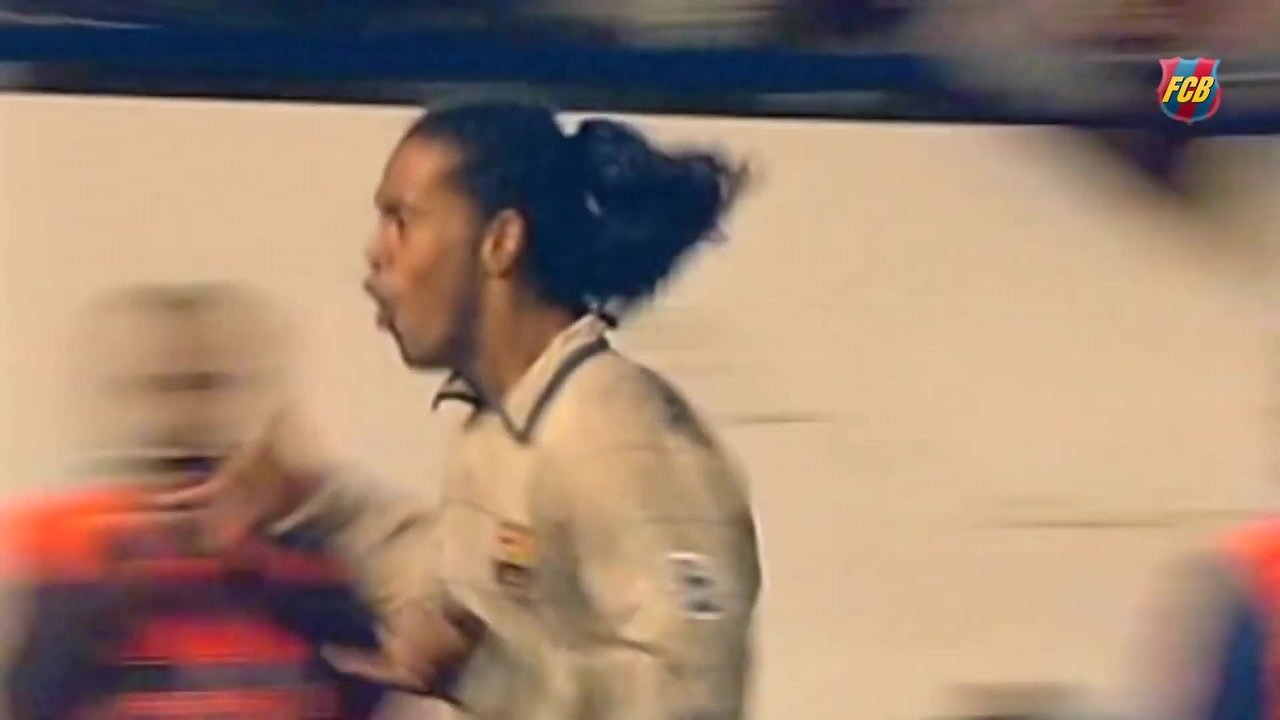 Ronaldinho marcó uno de sus goles más icónicos a Osasuna. Dugout