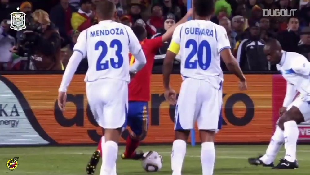 David Villa marca primeiro gol da Espanha na Copa de 2010. DUGOUT