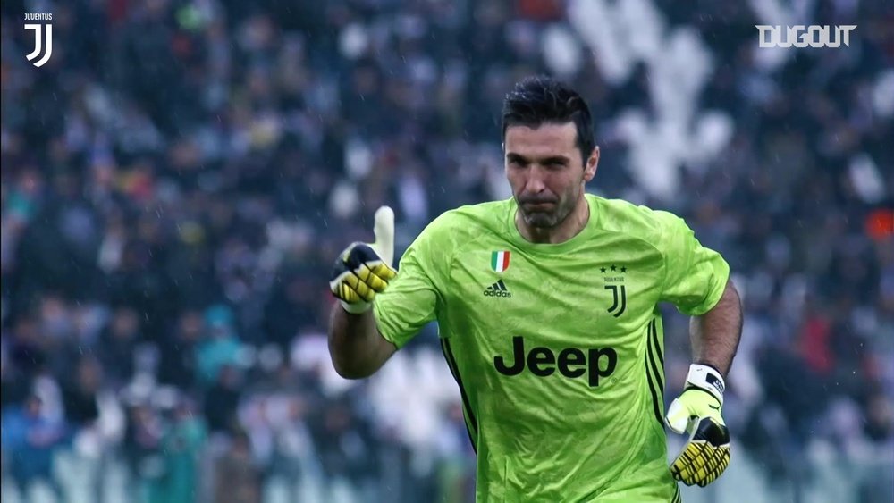 Buffon's best saves. DUGOUT