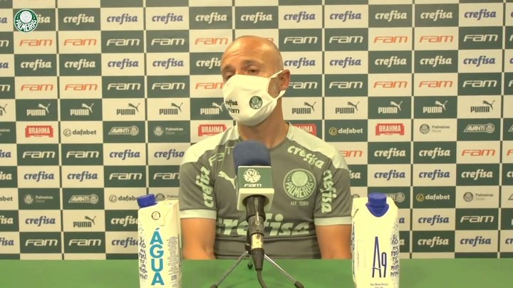 VÍDEO: auxiliar do Palmeiras falou sobre a situação de Luiz Adriano