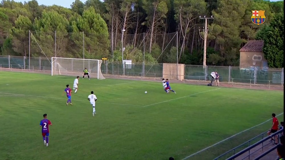 Highlights of L'Escala 0-3 FC Barcelona B. DUGOUT