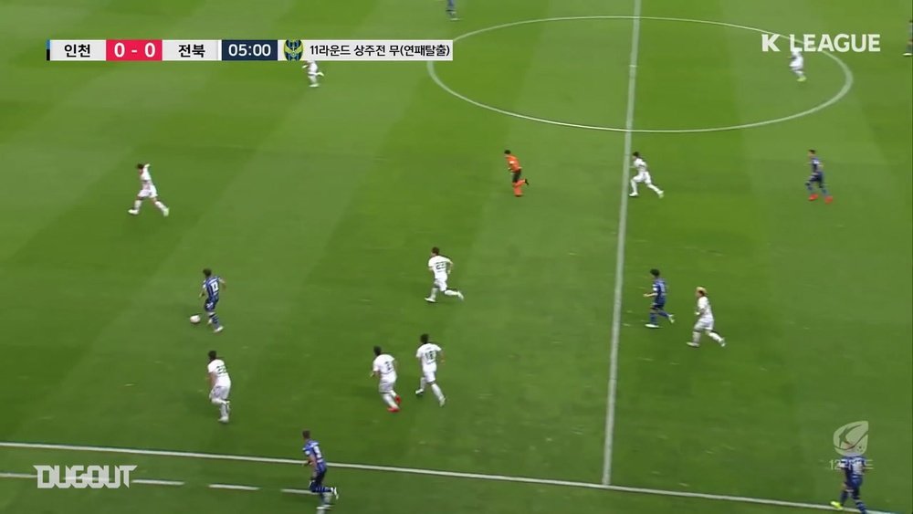 Incheon took the lead in the 1-1 draw with Jeonbuk. DUGOUT
