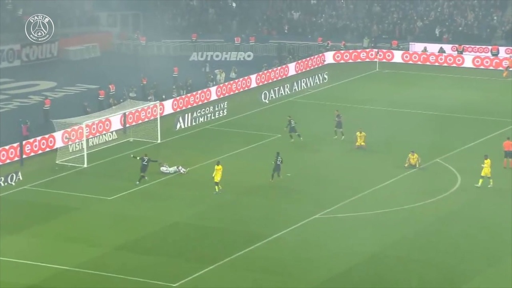 Messi faz seu primeiro gol pelo PSG na Ligue 1. DUGOUT