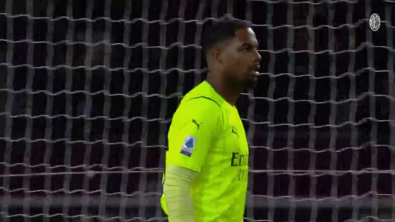 VIDEO: Maignan's spectacular save against Torino in 2021-22