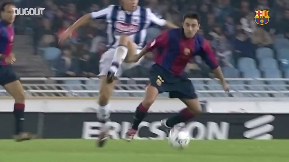 Melhores momentos de Xavi pelo Barcelona. DUGOUT