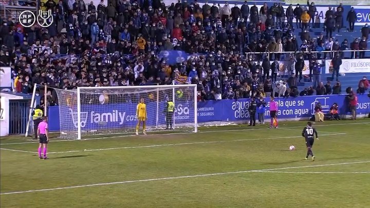 VIDEO: José Juan makes two penalty saves to knock out Levante
