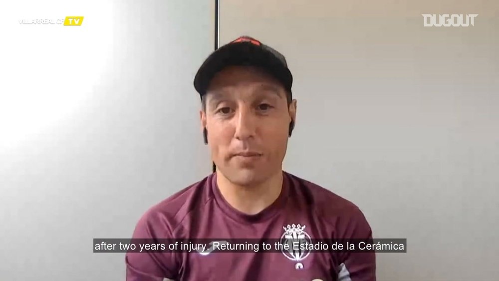 Santi Cazorla reveals all in conversation with Roberto Bautista Agut. DUGOUT