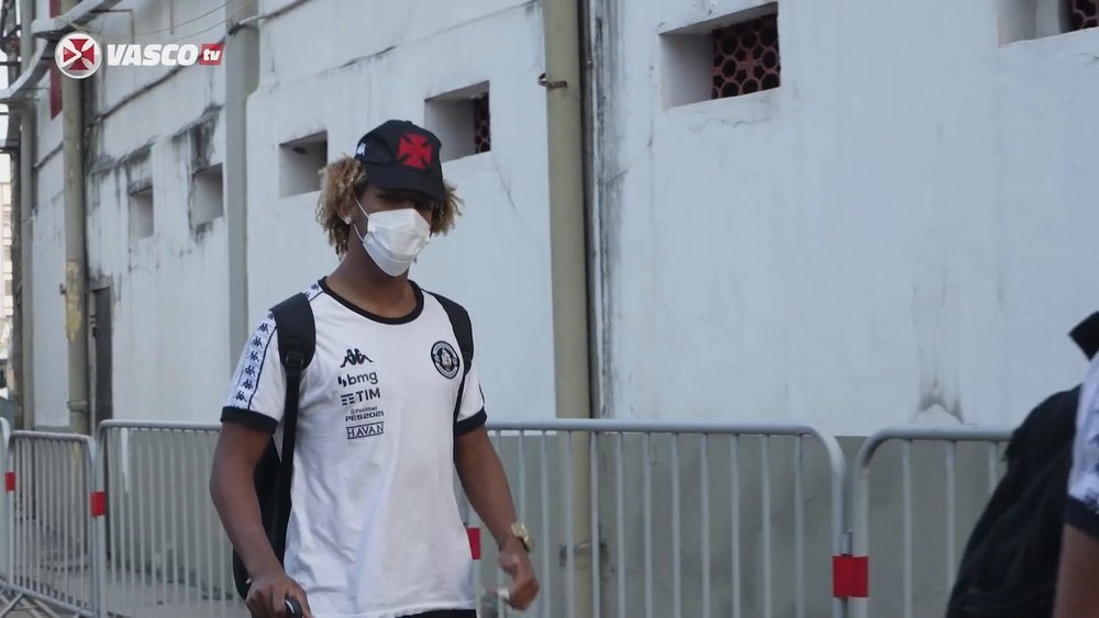 Behind the scenes of Vasco's victory against Confiança. DUGOUT