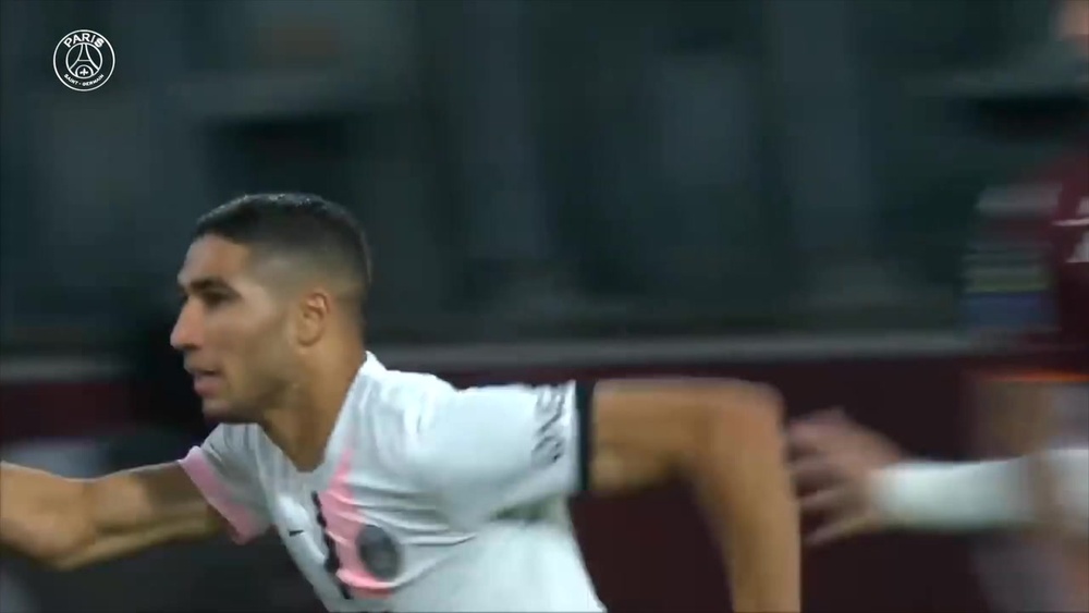 Hakimi decide nos acréscimos para o PSG contra o Metz no Francês. DUGOUT