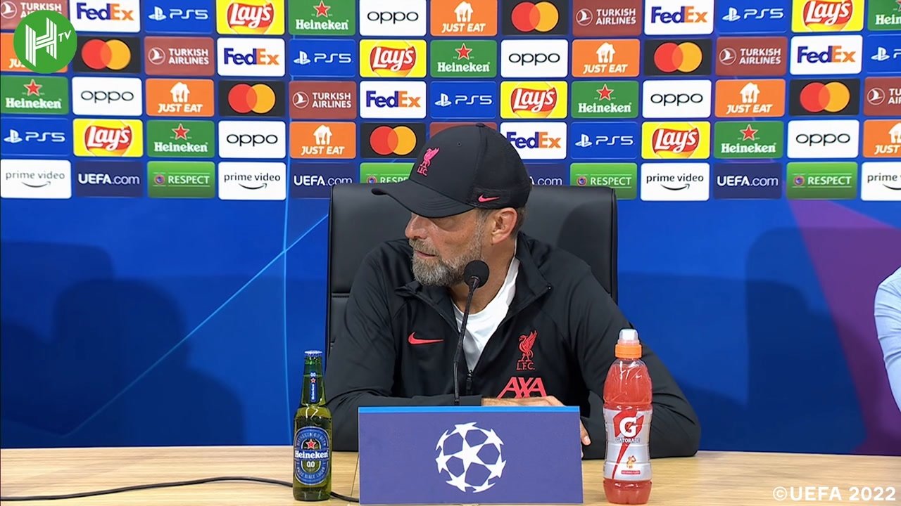 Jurgen Klopp does not think he will be sacked after losing to Napoli. DUGOUT