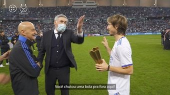 VÍDEO: Ancelotti brinca com Modric