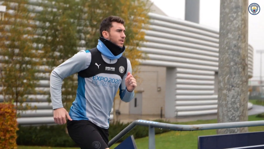 Manchester City segue preparação para encarar o Everton. DUGOUT