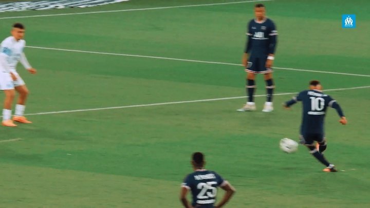 VIDEO: The best of Pau López first season at Olympique de Marseille