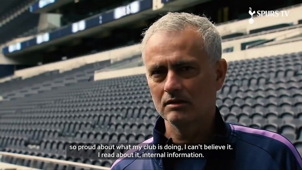 VIDEO: Jose Mourinho visits Spurs' NHS Facility. DUGOUT