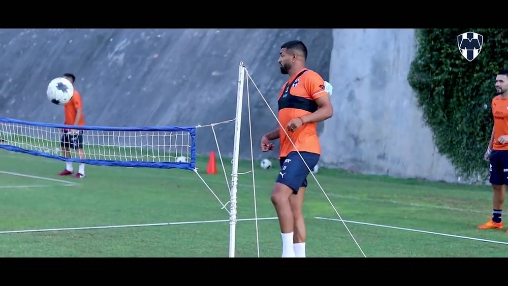 Rodrigo Aguirre ya entrena con Rayados. DUGOUT