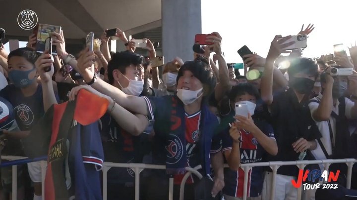 VIDÉO : Premier entraînement du PSG à Osaka