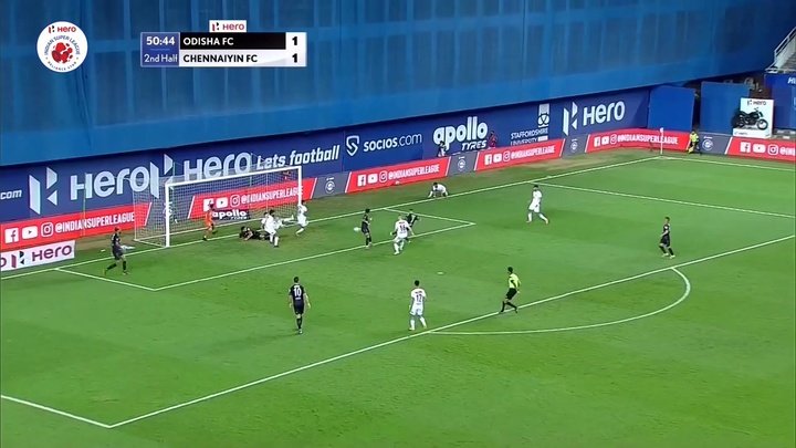 VÍDEO: Jonathas faz gol maluco em confusão na área no campeonato indiano