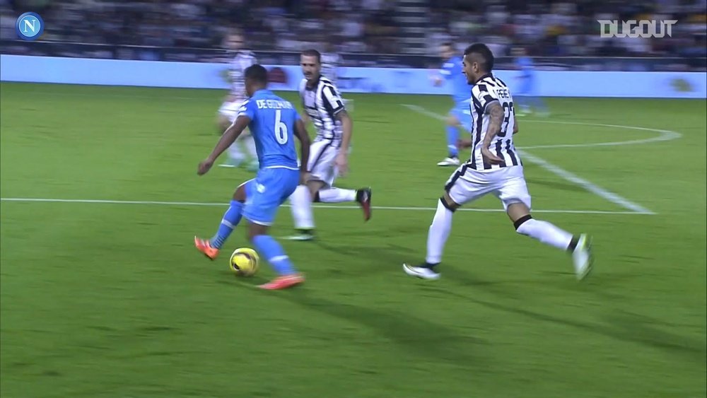 Napoli beat Juventus 6-5 on penalties in the 2014 Italian Super Cup. DUGOUT