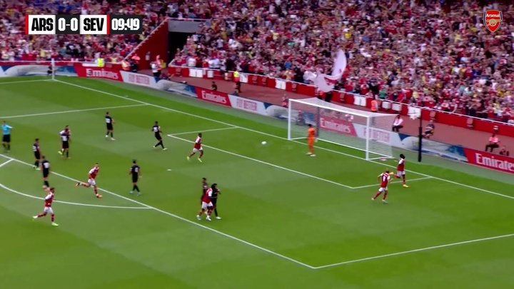 El Arsenal goleó 6-0 al Sevilla. Dugout