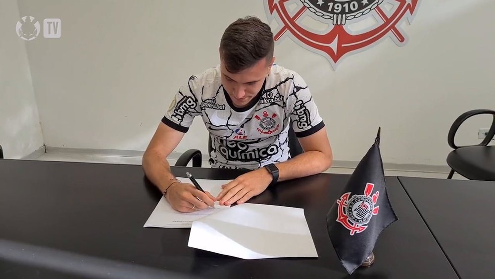 Lucas Piton renova com Corinthians até 2024. DUGOUT