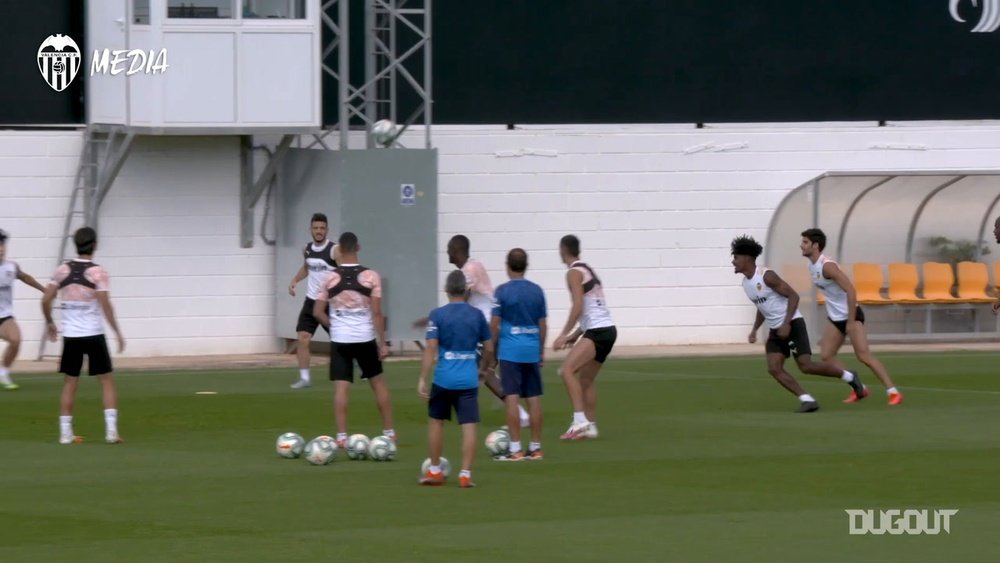 Valencia trained on Wednesday ahead of the trip to Real Madrid. DUGOUT