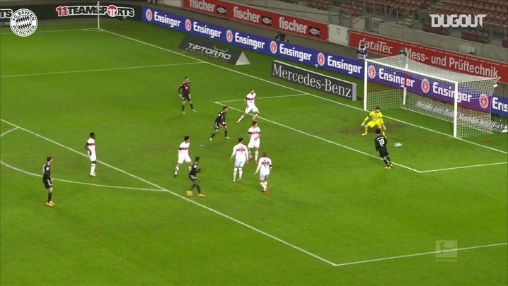 VIDÉO : Le but de Douglas Costa contre Stuttgart