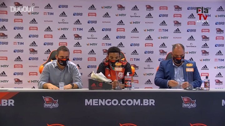 VÍDEO: Bruno Viana fala da motivação para fechar com o Flamengo