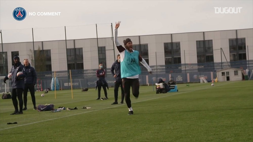 Paris Saint-Germain players practice basketball during one of their training sessions. DUGOUT