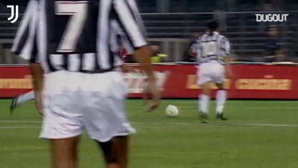 Grandes gols da Juventus contra a Sampdoria dentro de casa. DUGOUT
