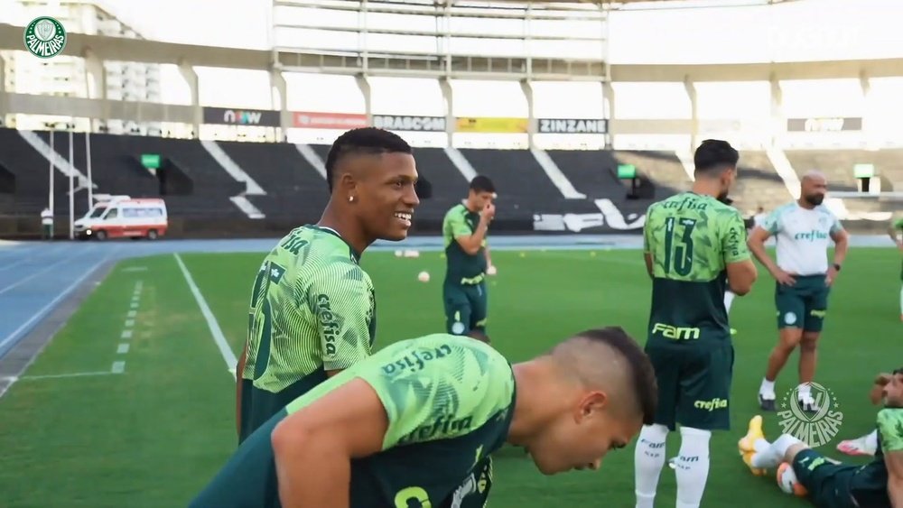 Palmeiras treina no Rio para decisão da Libertadores. DUGOUT