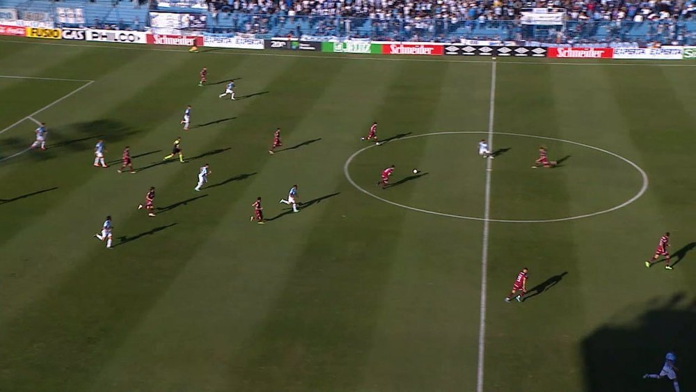 Atletico Tucuman got themselves a 2-1 victory over Lanus. DUGOUT