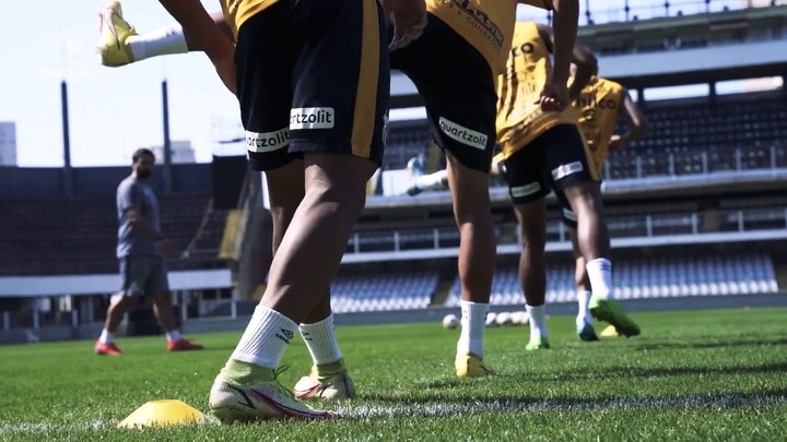 Santos treina na Vila Belmiro visando duelo contra o Goiás