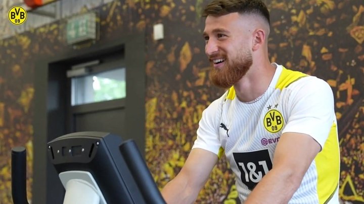 VIDÉO : Le Borussia Dortmund annonce la signature d'Özcan