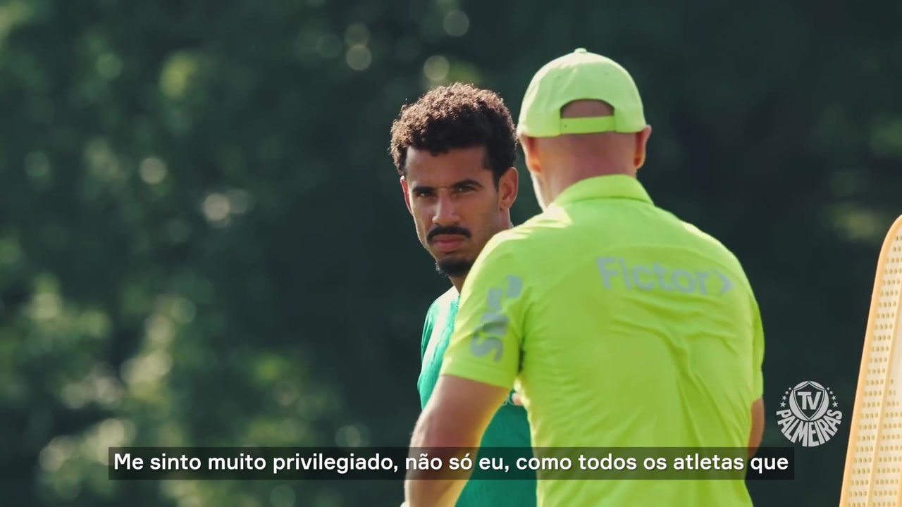 Lucas Evangelista revela "friozinho na barriga"