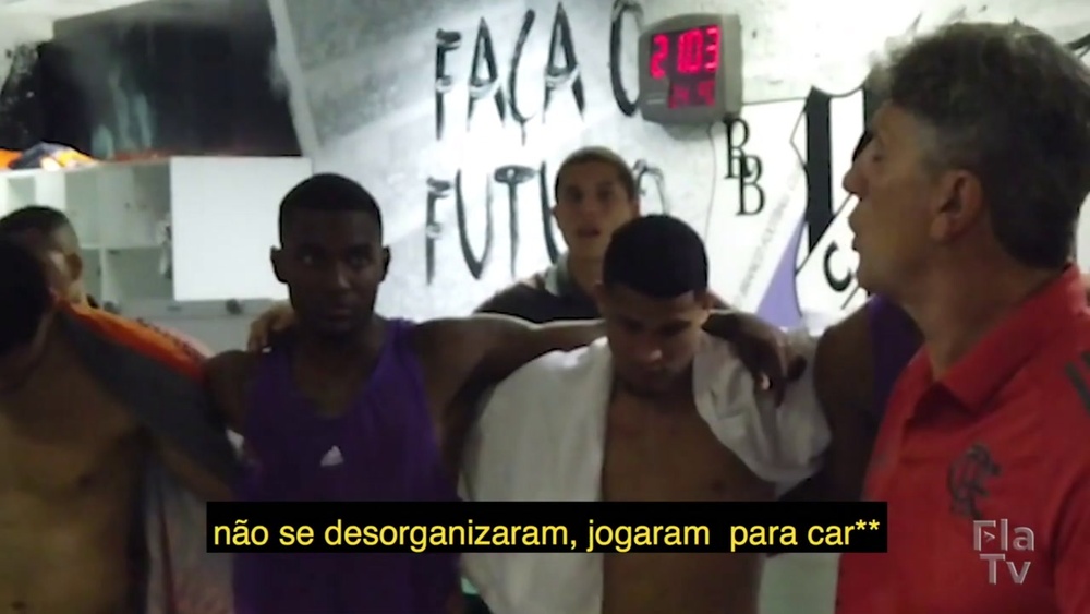 Renato Gaúcho faz discurso no vestiário após vitória no Castelão. DUGOUT