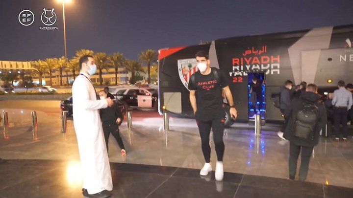 VIDEO: Athletic Club land in Riyadh to defend Supercup title