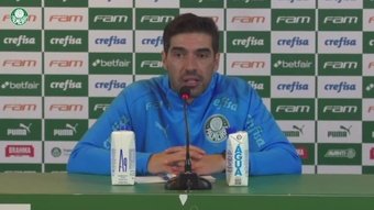 Abel Ferreira fala sobre episódio polêmico de Gabriel Veron no Palmeiras.