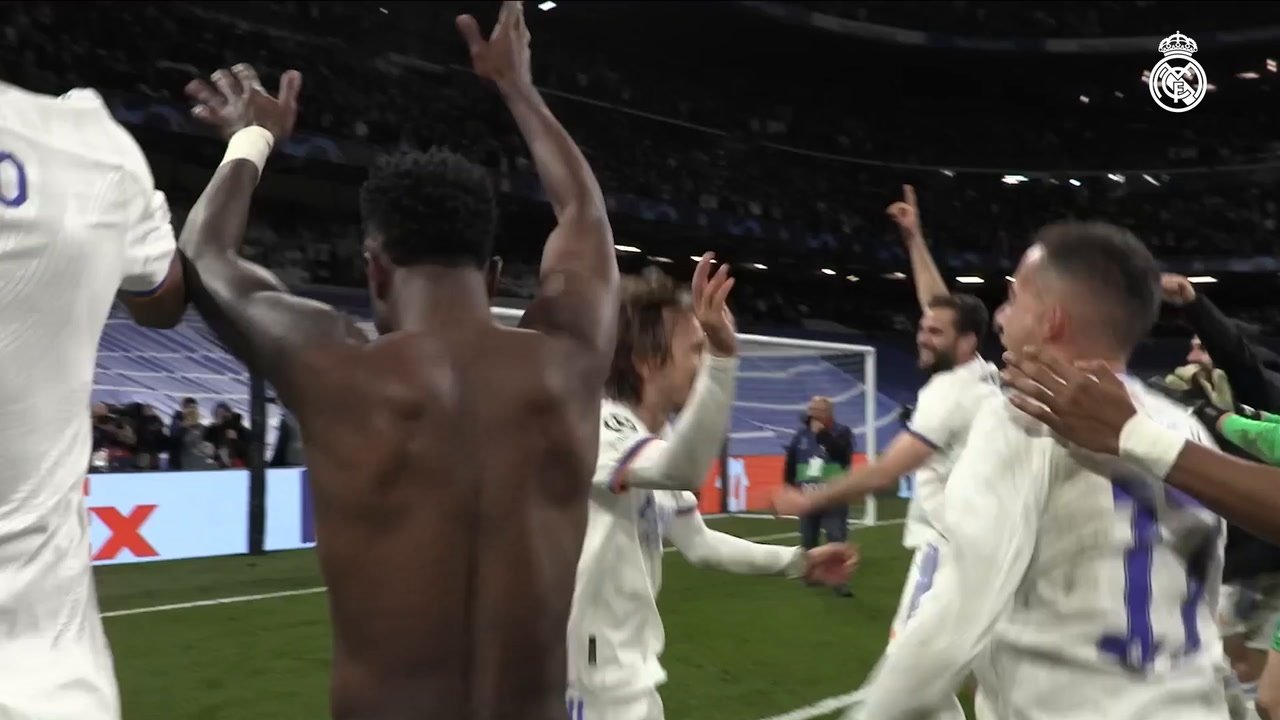 Madrid players' celebrations after PSG win. DUGOUT