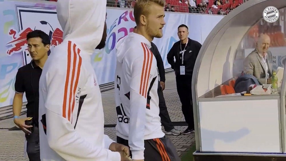 Bayern win German Super Cup. DUGOUT