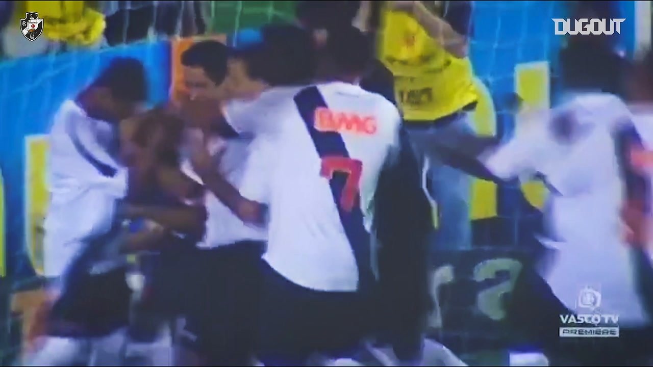 VIDEO: Romário's 1000th career goal. DUGOUT
