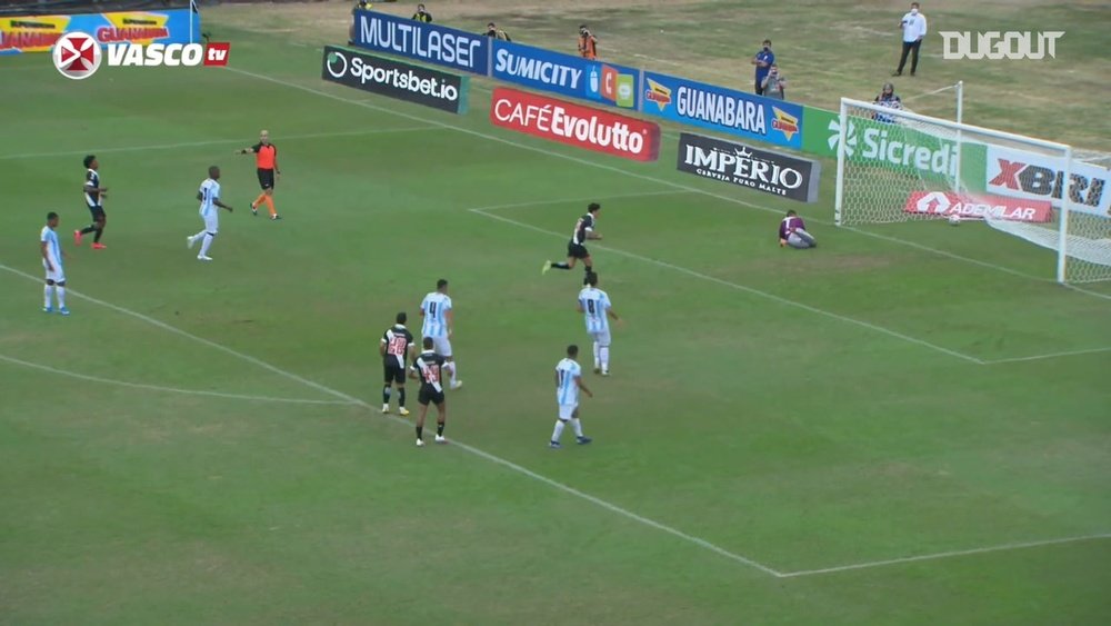 Hat-trick de Germán Cano pelo Vasco contra o Macaé. DUGOUT