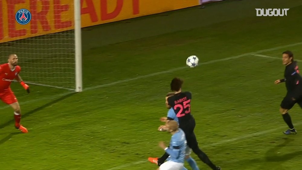 La superbe victoire 5-0 du PSG face à Malmö en 2015. dugout