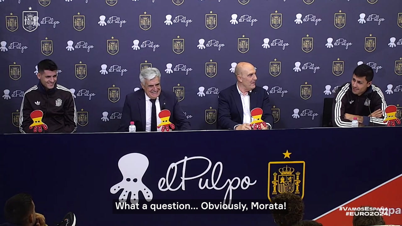 VIDEO: Rodri jokes when asked to pick between Haaland and Morata
