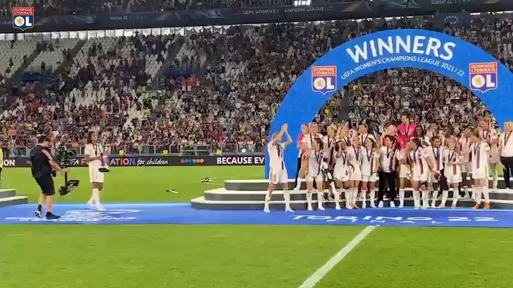 Video Ol Women Celebrate Eighth Champions League Title Video Ol Women Celebrate Eighth Champions League Title