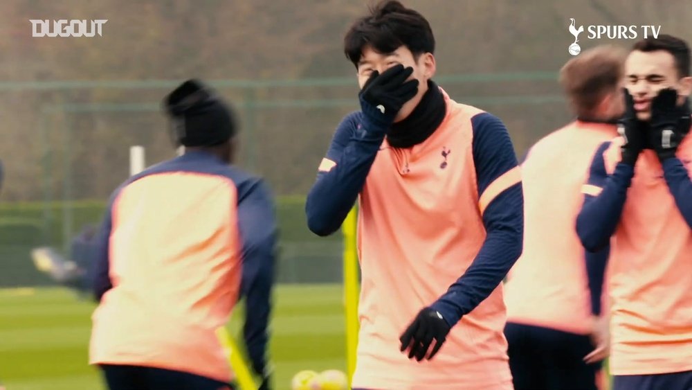 Spurs trained ahead of Chelsea. DUGOUT