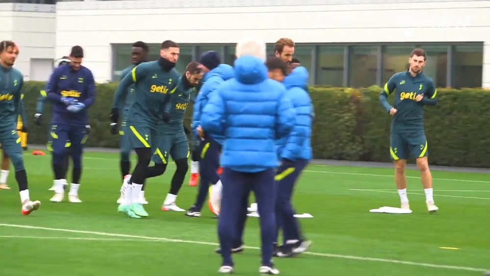 VÍDEO: Conte se atrevió con un rondo. DUGOUT