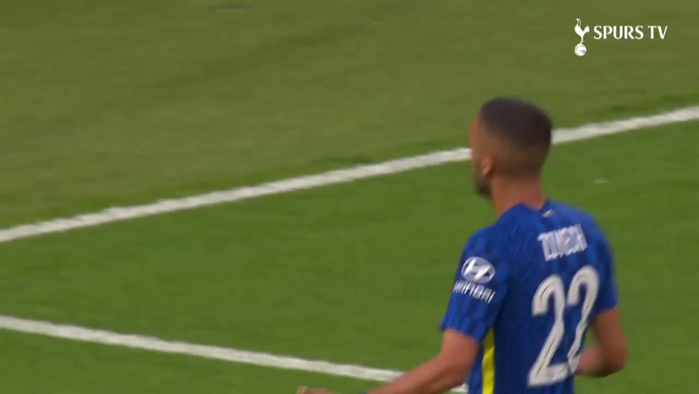 Lucas Moura and Bergwijn strike in Stamford Bridge comeback. DUGOUT